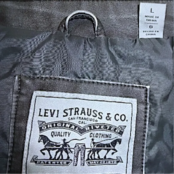 $180 Levi's Water Repellent Moto Jacket Large Gray Faux Leather Belted Big Zips