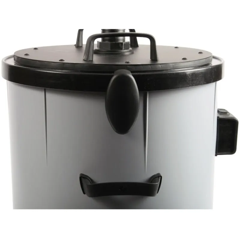 20 Gallon Dry Commercial Interceptor Kit with Fleece Basket Filter, 8 Ft. Hose, 15 ft. Hose & Accessory Tool Set