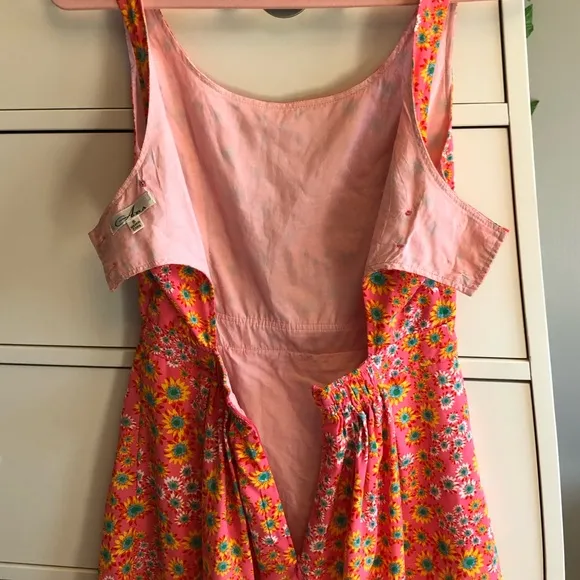 Ara Pink Sunflower Fit and Flare Cut-Out Sundress  (Size:S)