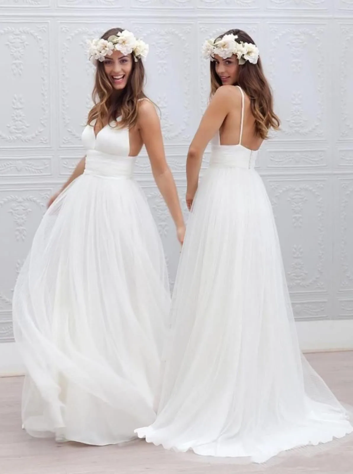 Boho Beach Ivory Tulle Spaghetti Straps Backless Wedding Party Dress