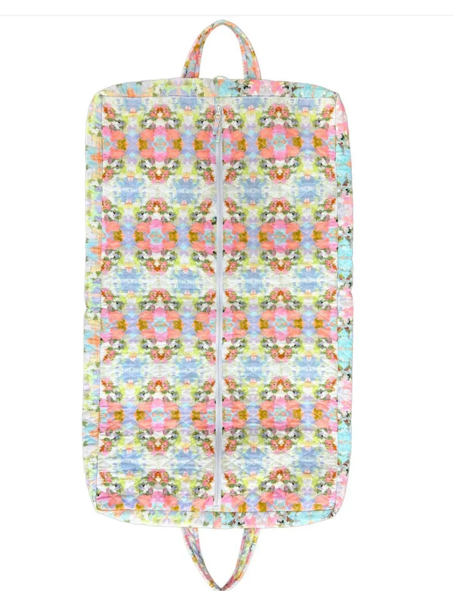 Brooks Avenue Garment Bag
