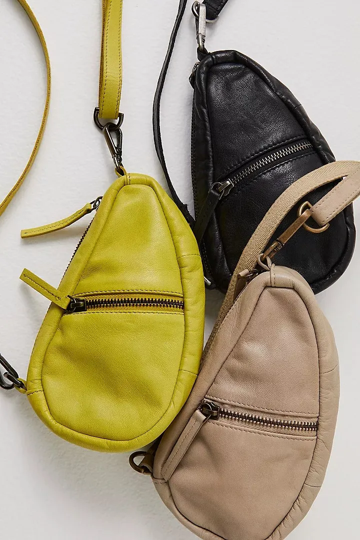 coffee date mini crossbody in black