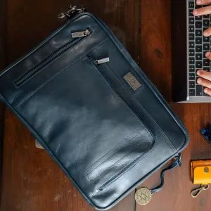 Denis - The Laptop Sleeve