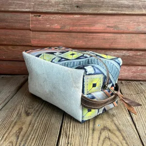 Dutton - Grey Brindle w/ Teton Sundown Navajo