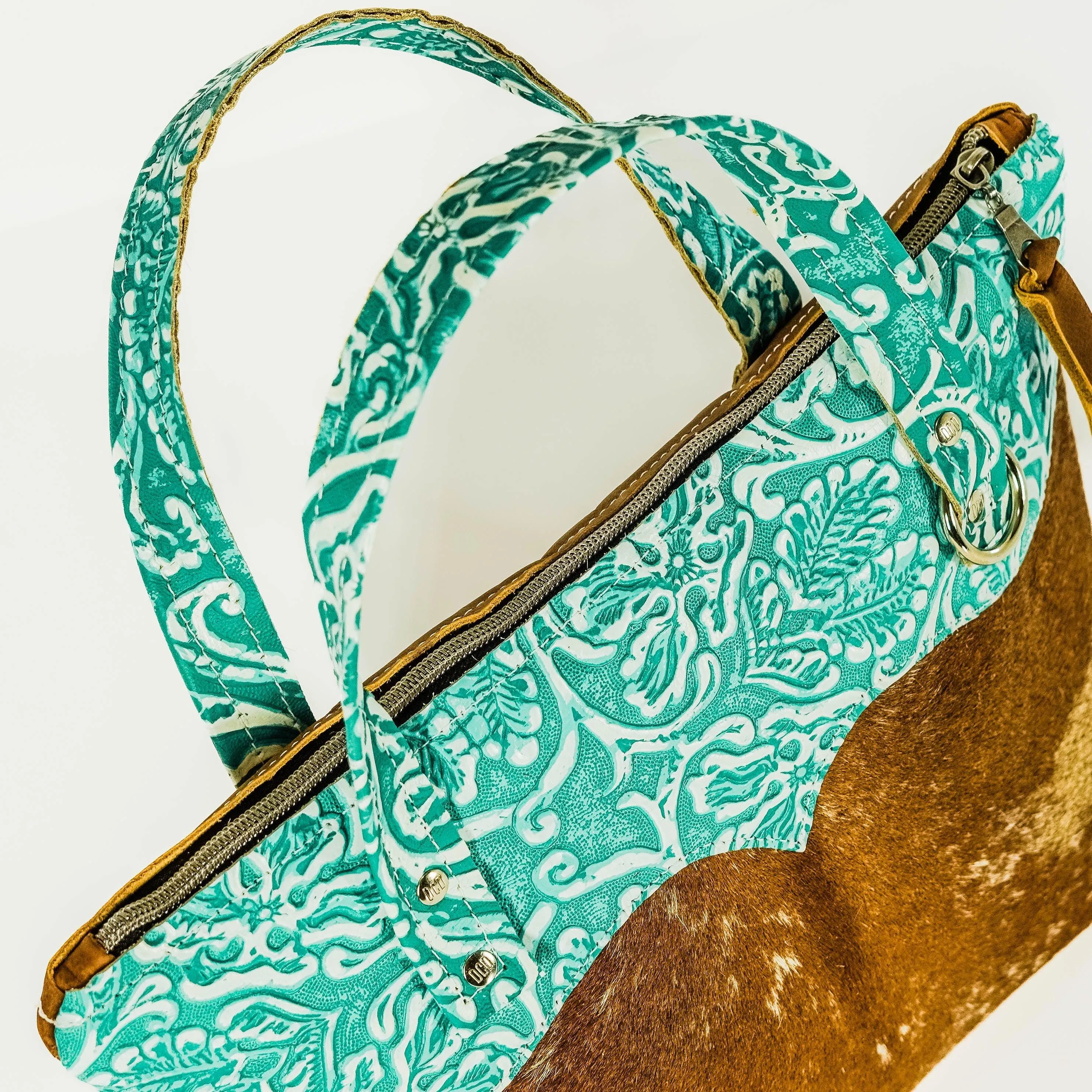 Feed Bag - Longhorn w/ Turquoise Sand Tool