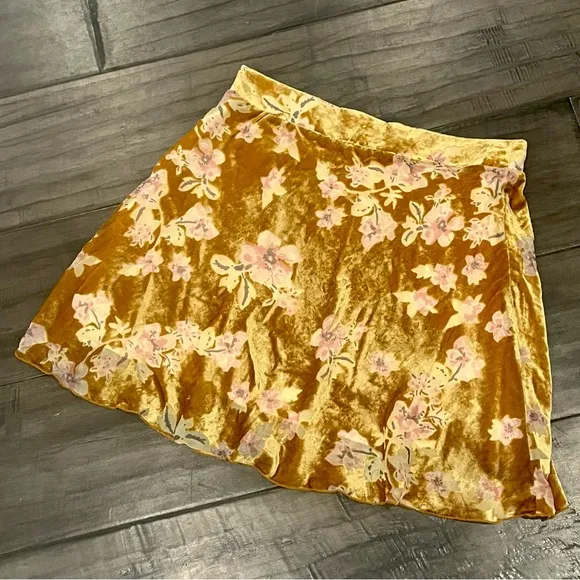 Free People Margaux Velvet Floral Mini Skirt - Size 10