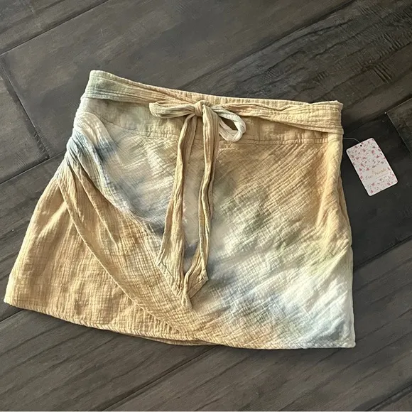 Free People Tide Turns Mini Skirt in Sand Combo - Size 10