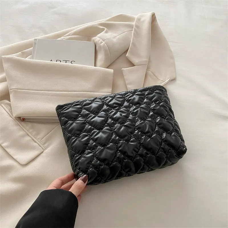 Heart-shaped Cosmetic Bag / Love-shaped Cosmetic Bag / Lipstick Clutch / Cute Toiletry and Storage Pouch C-241202-1