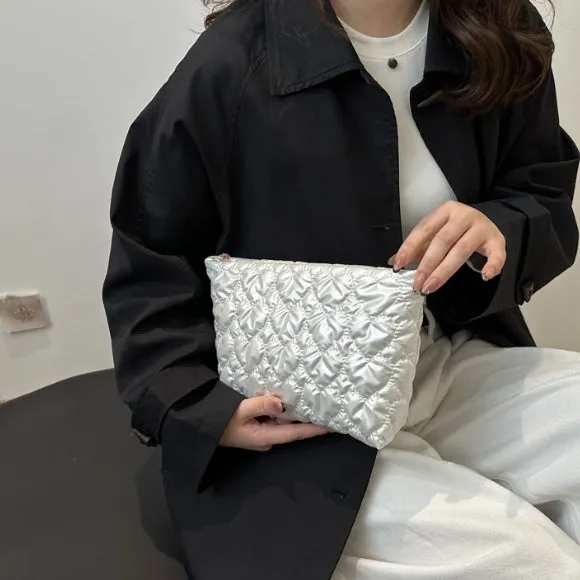 Heart-shaped Cosmetic Bag / Love-shaped Cosmetic Bag / Lipstick Clutch / Cute Toiletry and Storage Pouch C-241202-1
