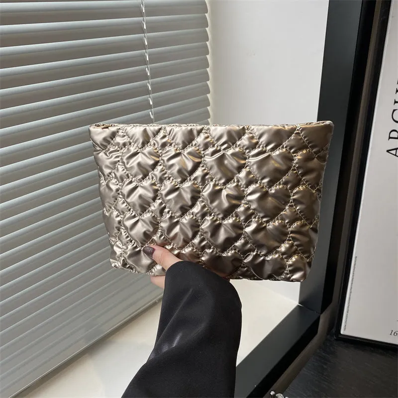 Heart-shaped Cosmetic Bag / Love-shaped Cosmetic Bag / Lipstick Clutch / Cute Toiletry and Storage Pouch C-241202-1