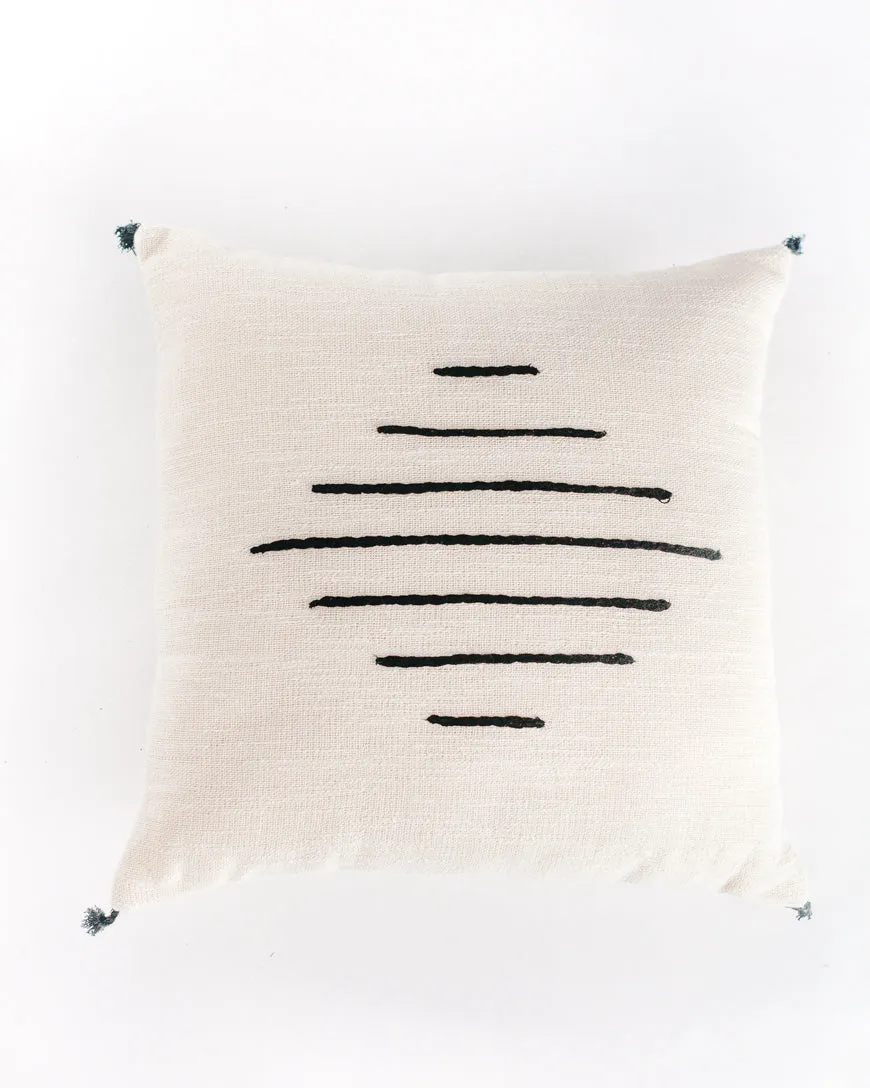 Hela Pillow 18" x 18" with zipper closure