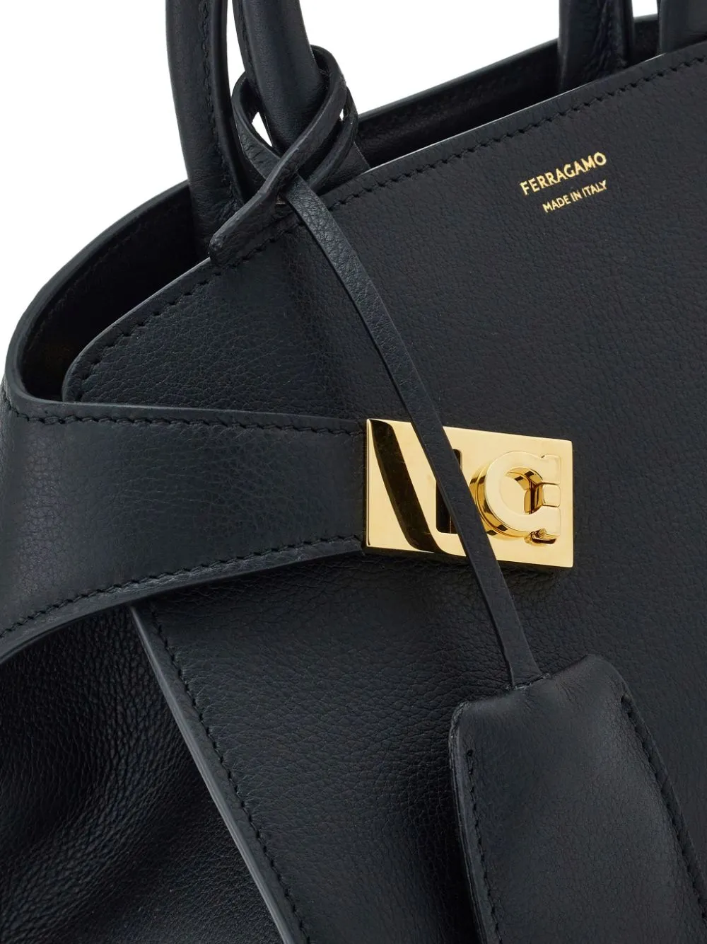Hug mini leather tote bag