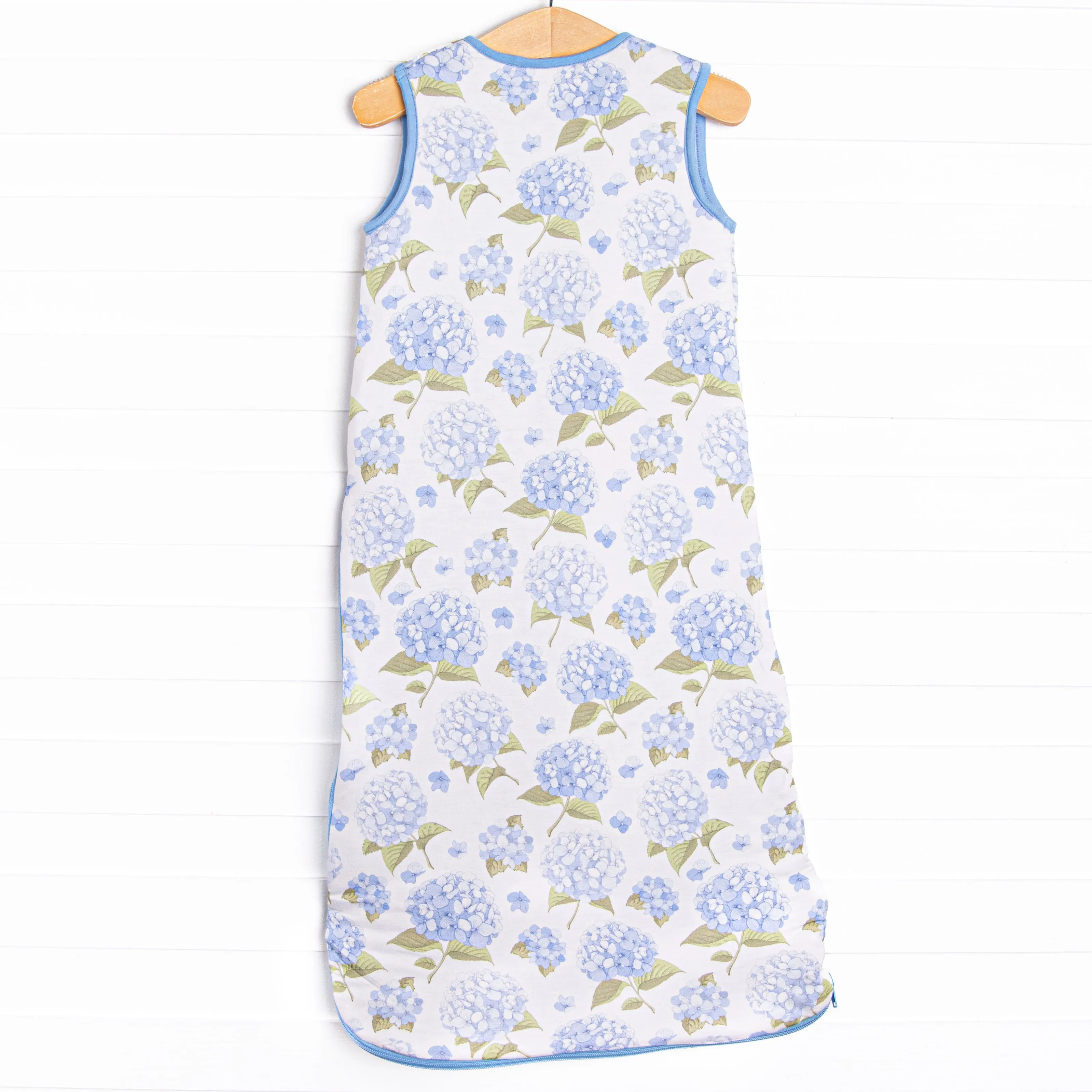 Hydrangea Blooms Bamboo Sleep Bag, Blue