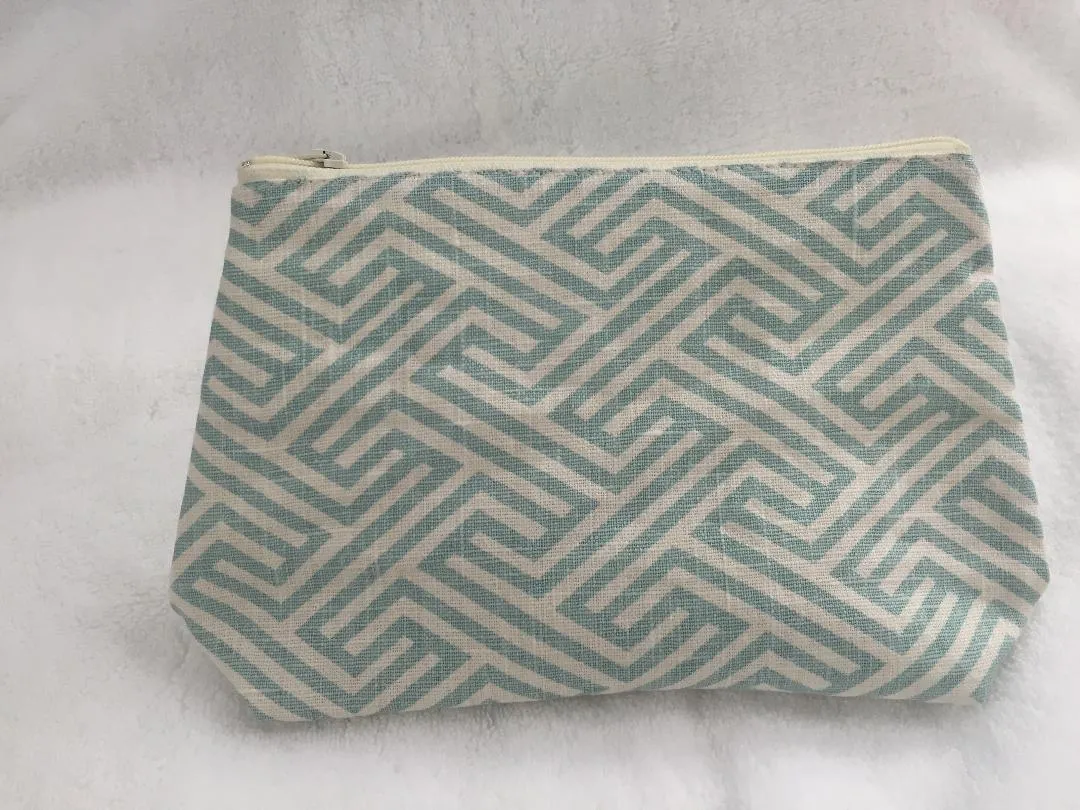 Infinity Aqua Cosmetic Bag
