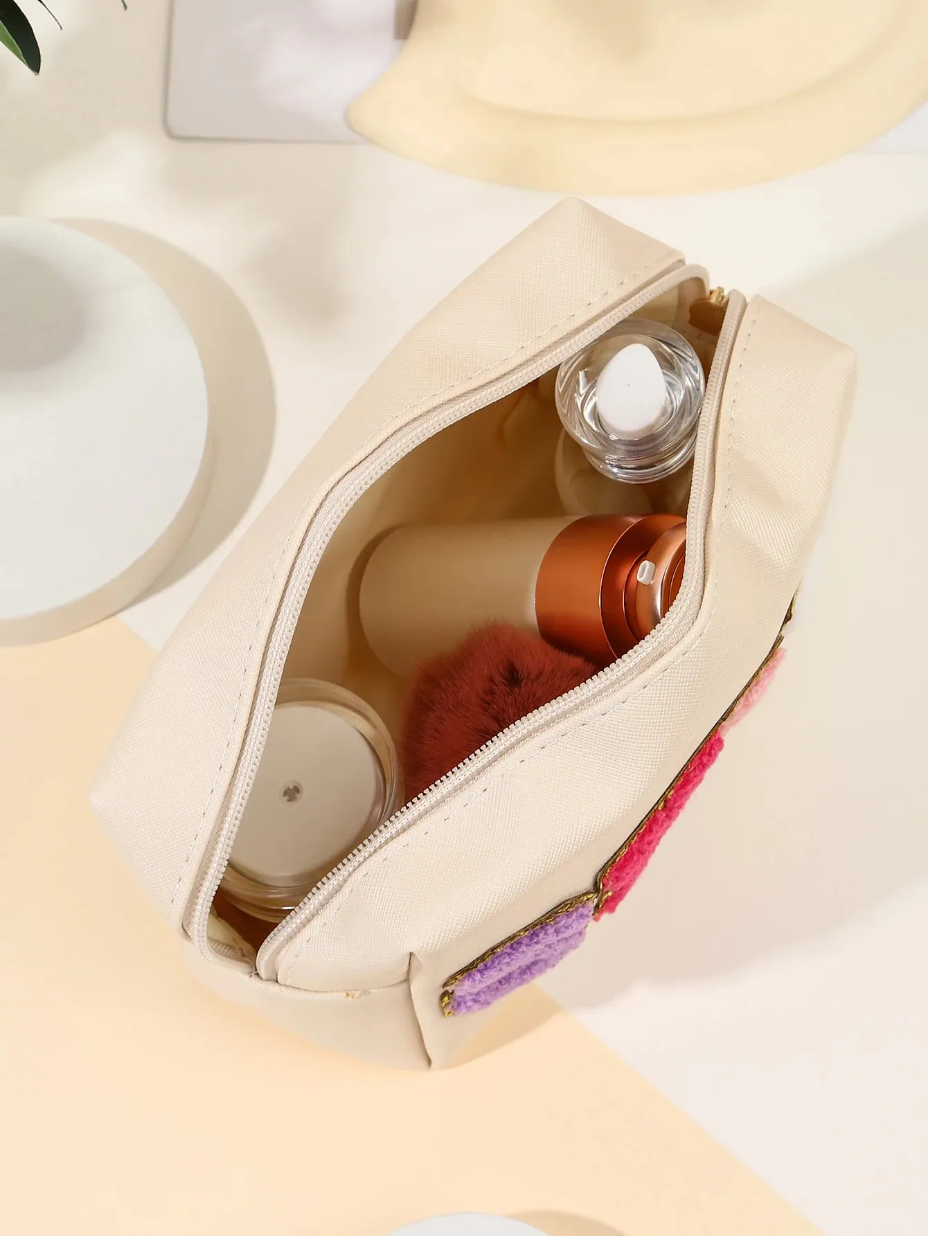 Kawaii Chenille Letter Waterproof Makeup Pouch ✨👜 Cute PU Leather Toiletry Bag for Travel 🌈💖