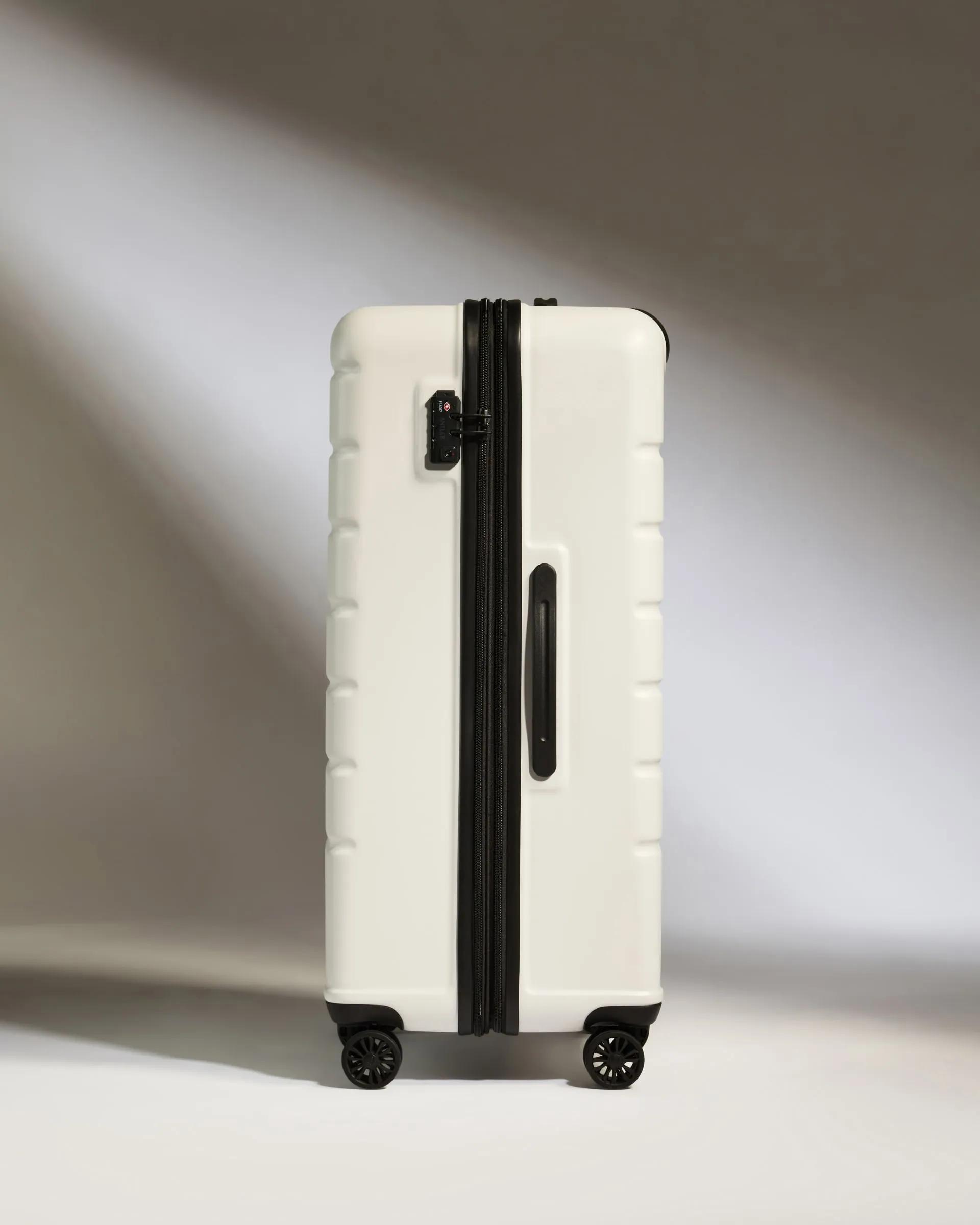 Large Luggage in Arctic Grey - Logo