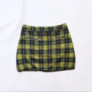 lf seek the label ⋆ plaid zipper skirt