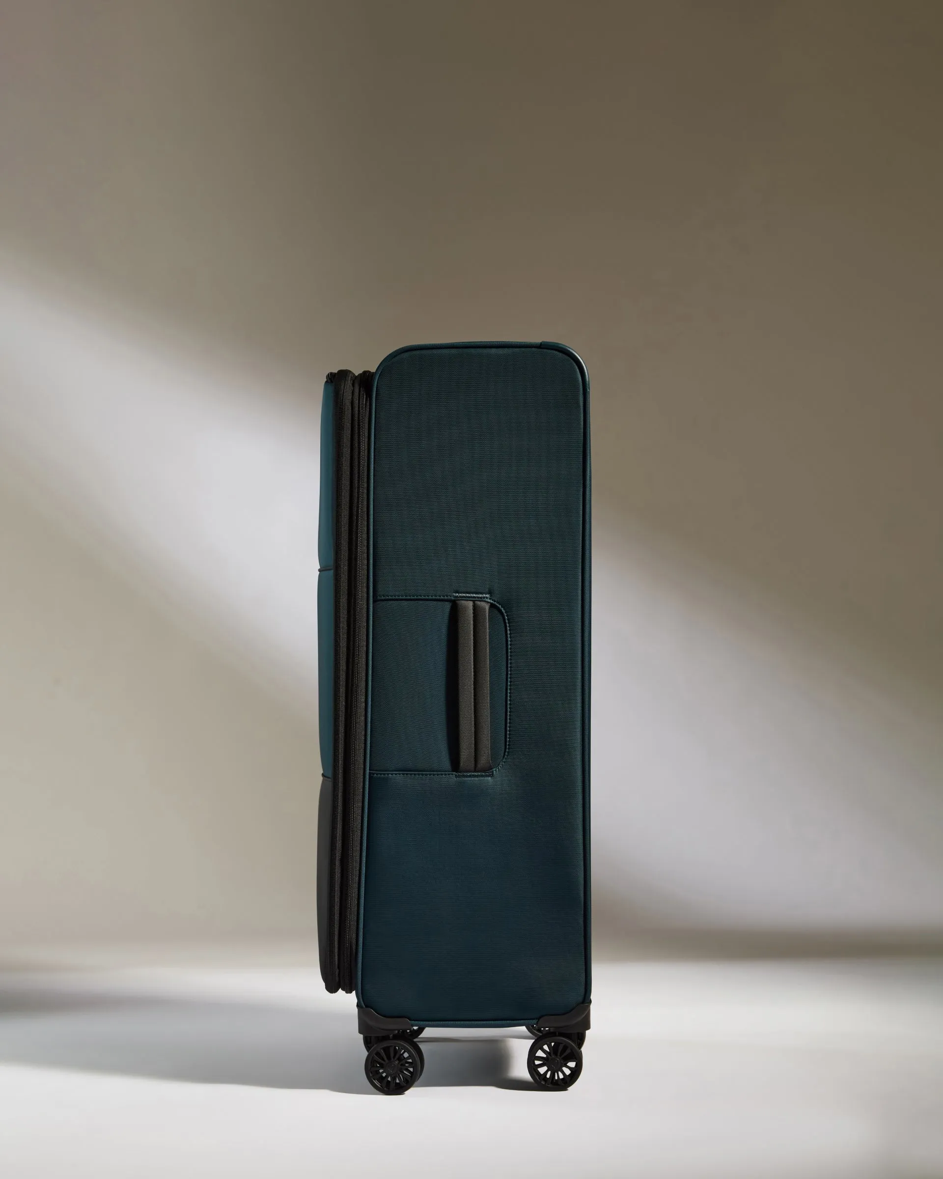 Lightest Large Luggage in Indigo - Soft Stripe