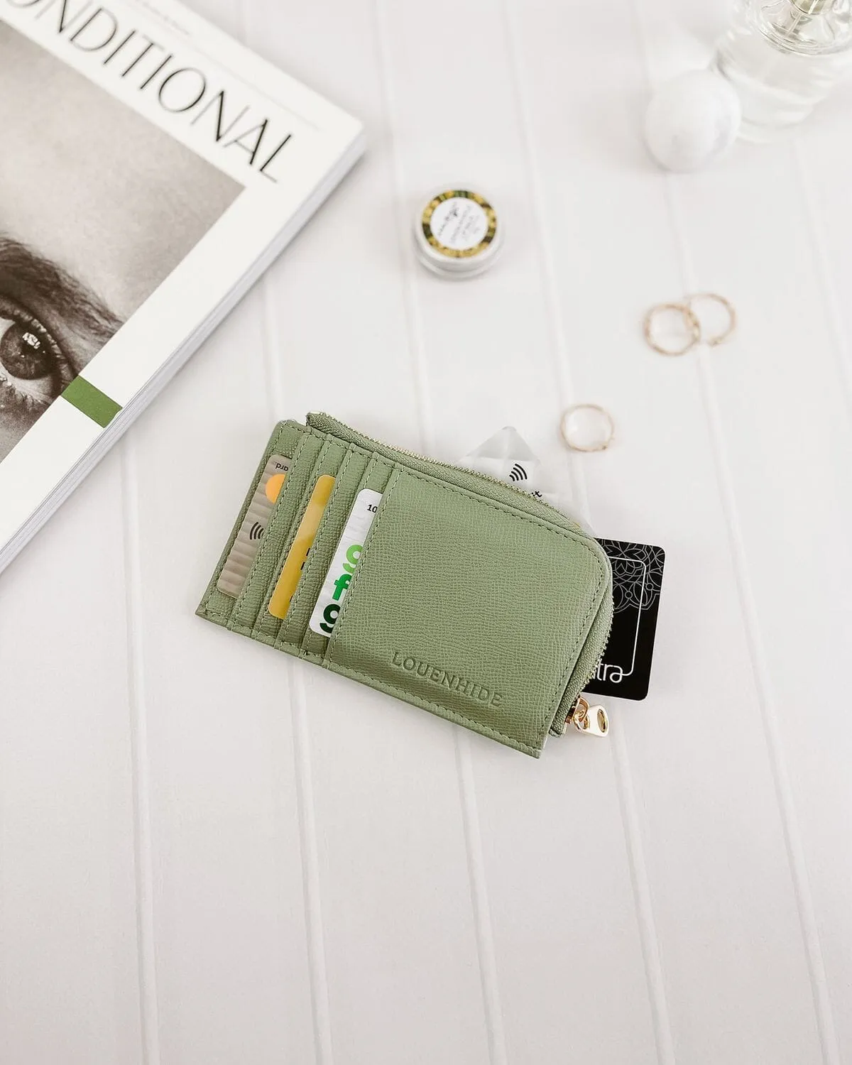 LOUENHIDE Dexter Cardholder - Sage Green