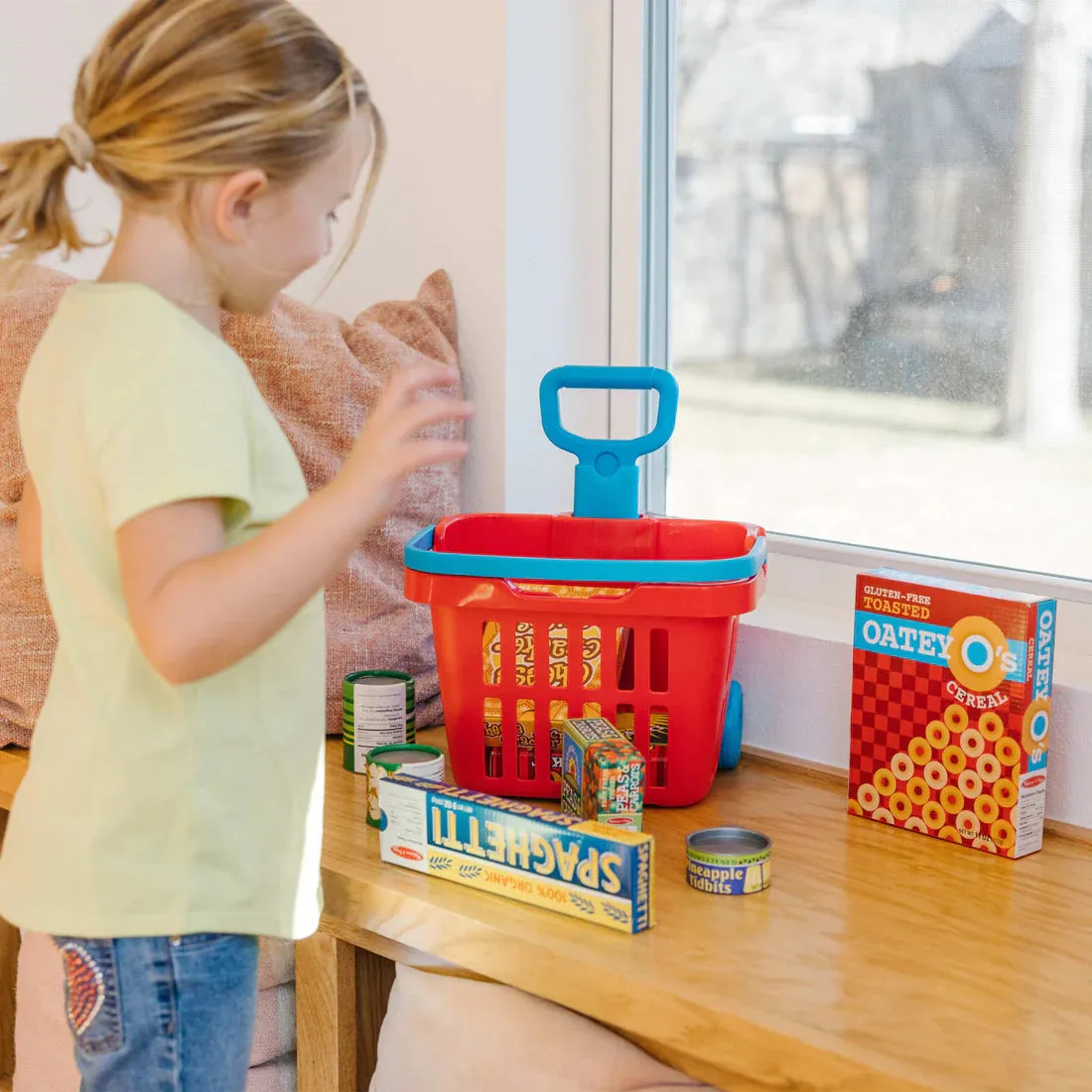 Melissa & Doug Fill & Roll Grocery Basket
