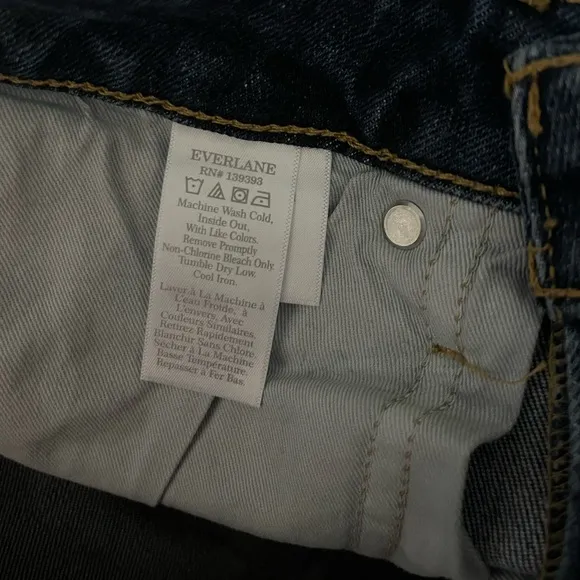 NWT Everlane Curvy Cheeky® Jean (size 27 Crop)