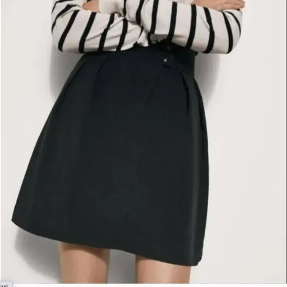 NWT Massimo Dutti Womens Skirt US 4 EU 24 Black 5217/861