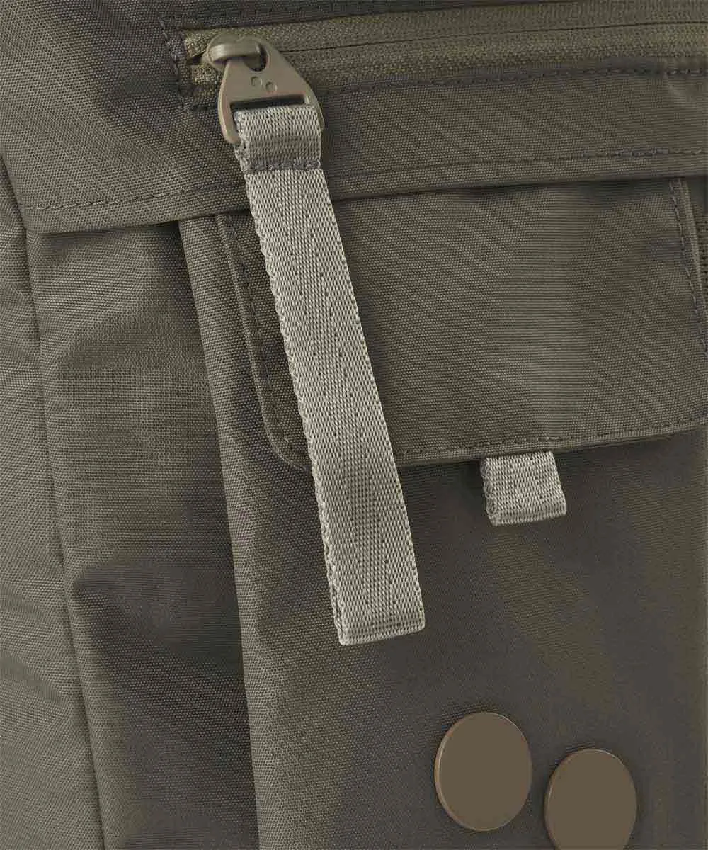 Pinqponq Klak Rucksack aus recycelten PET-Flaschen Construct