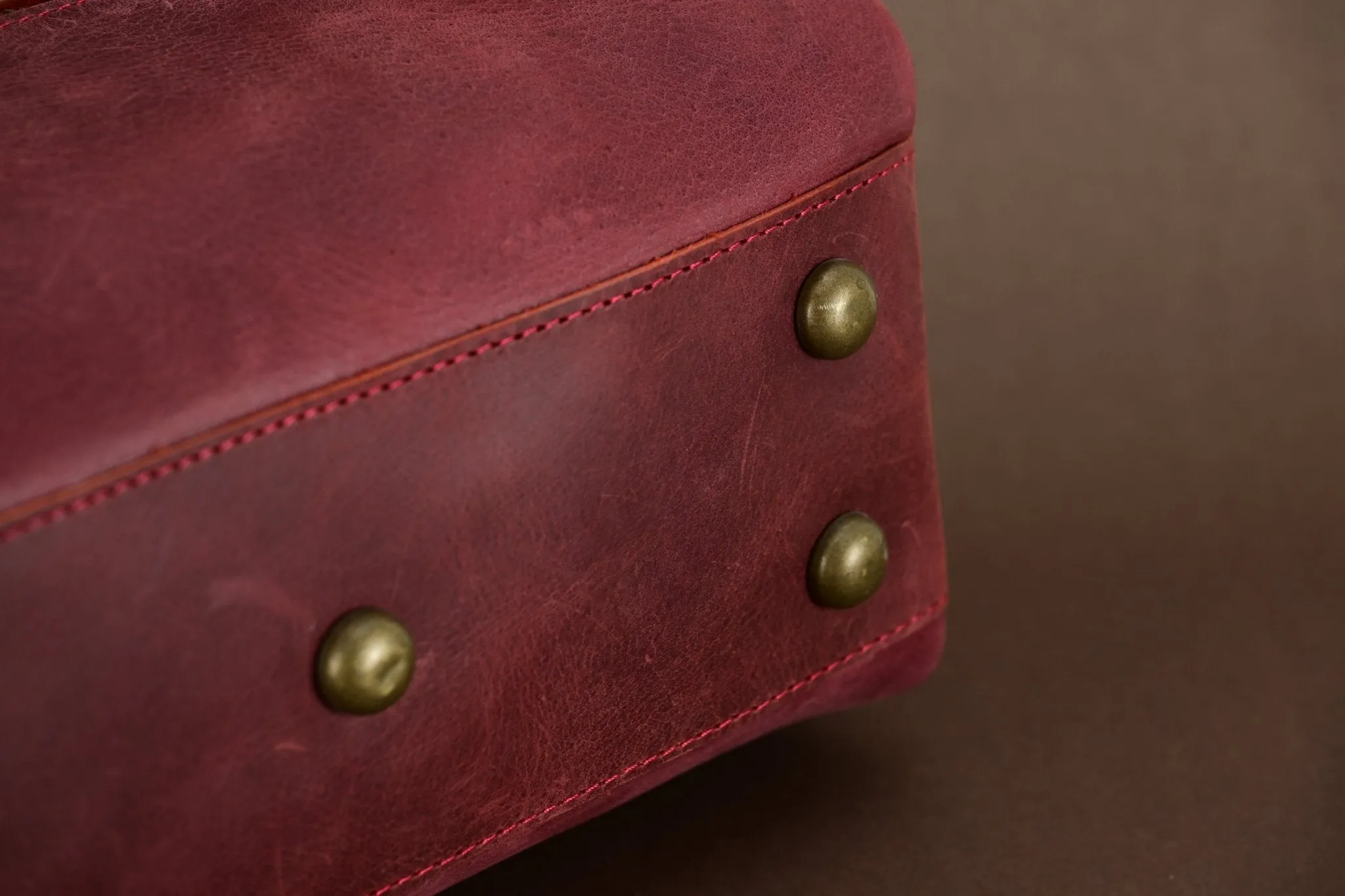 Premium Cowhide Leather Toiletry Bag Travel Dopp Kit Distressed Maroon