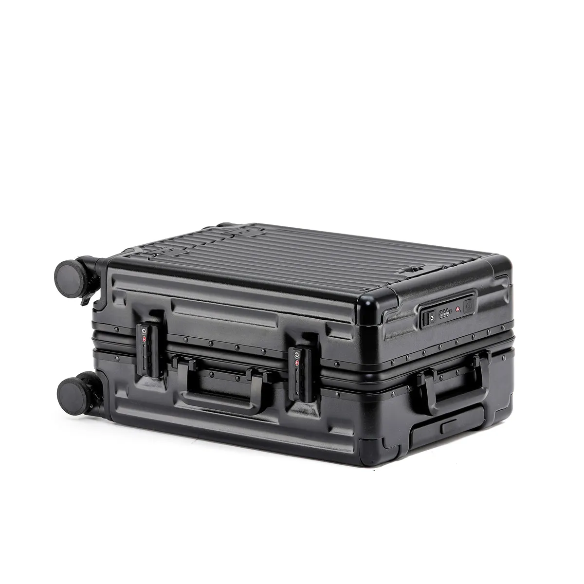 PRIME USB CHARGER SUITCASE | BLACK