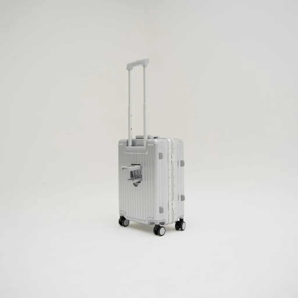 PRIME USB CHARGER SUITCASE | SILVER