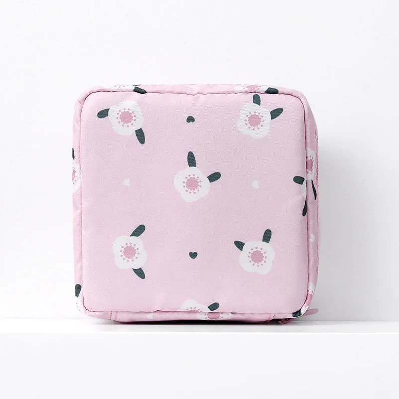Realaiot 1PCS Women Cosmetic Bag Case Necessary Cute Travel Organizer Fashion Girl  Lipstick Sanitary Pads Toiletry Bags Makeup Pouch Bag