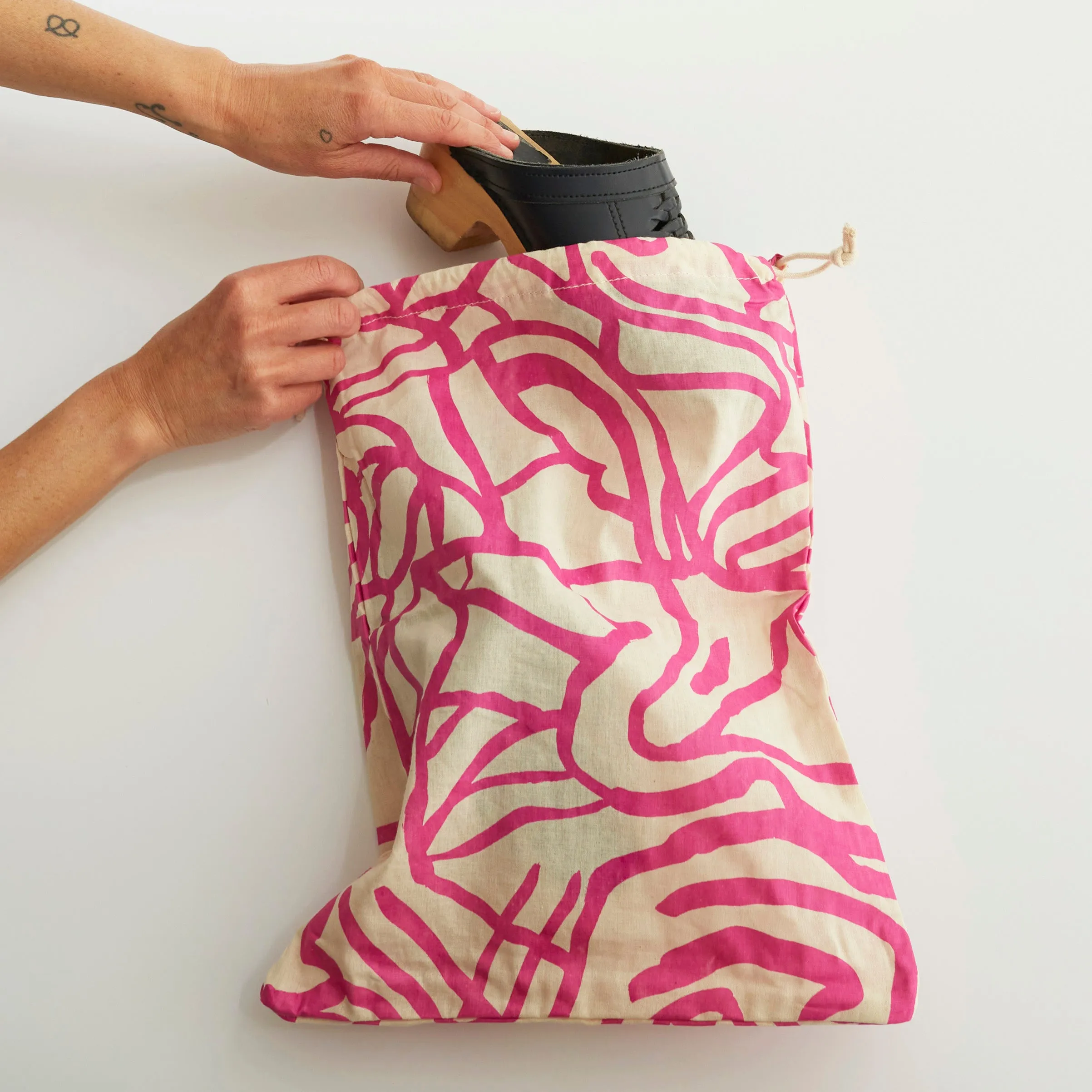 Reusable Cinch Bag - River - Fuchsia