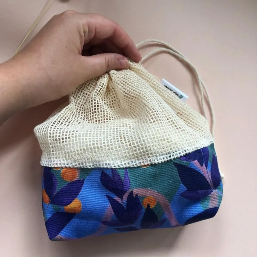 Reusable Veggie Net Bag Trailing Hearts Small