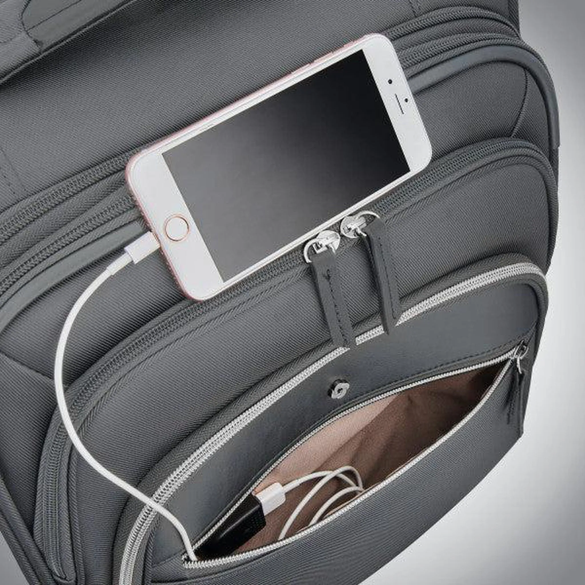 Samsonite Mobile Solutions 19" Expandable Spinner