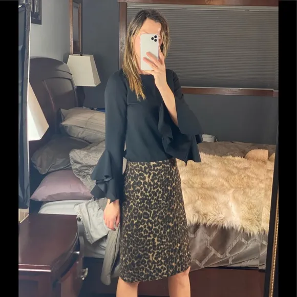 Talbots Leopard Polyester - Wool Pencil Skirt - Size 8