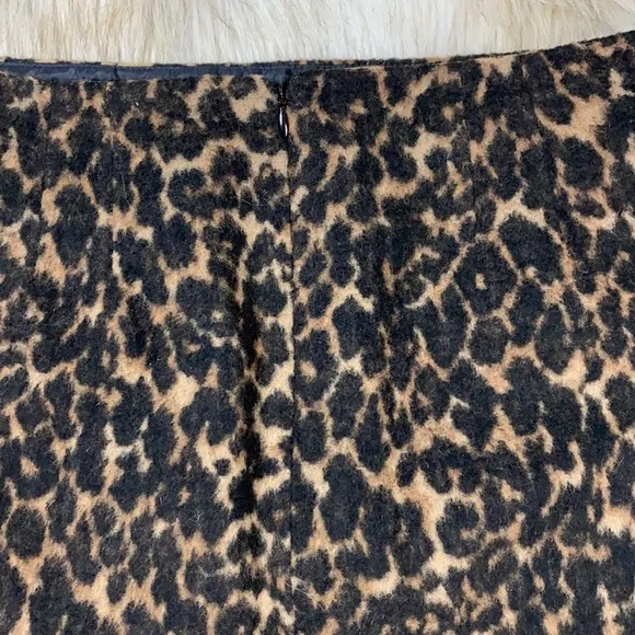 Talbots Leopard Polyester - Wool Pencil Skirt - Size 8
