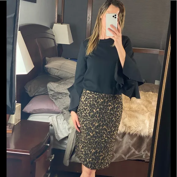 Talbots Leopard Polyester - Wool Pencil Skirt - Size 8