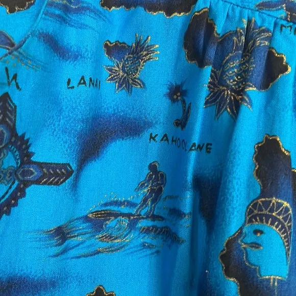 UI MAIKAI MADE IN HAWAII VINTAGE 60s mumu caftan dress. Hawaii graphics Royal