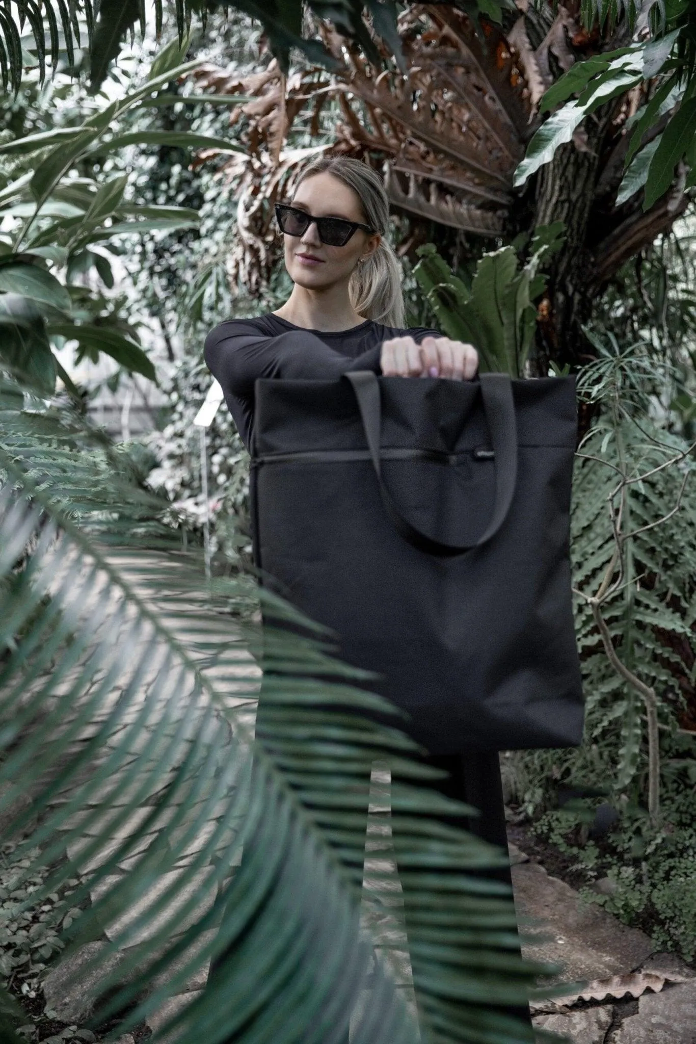 VIK tote bag