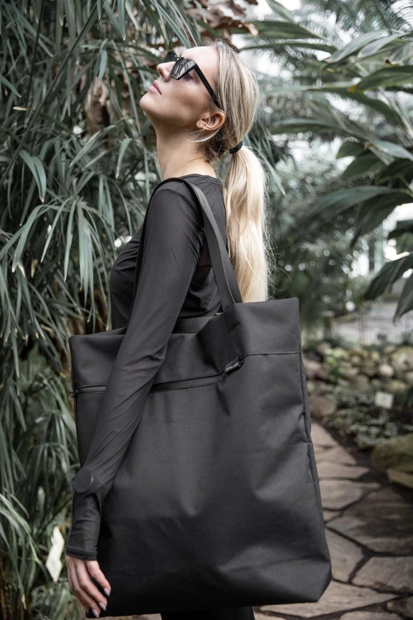 VIK tote bag