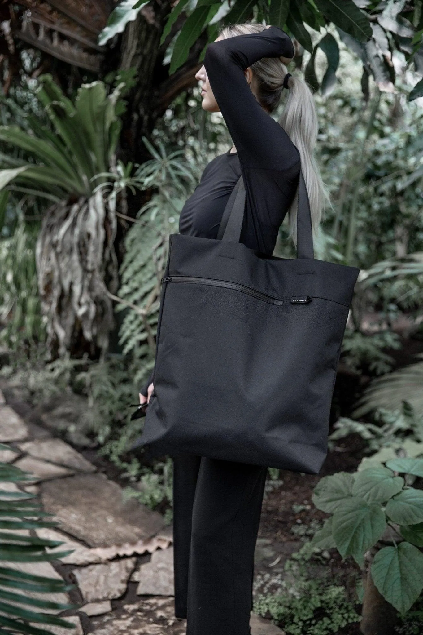 VIK tote bag