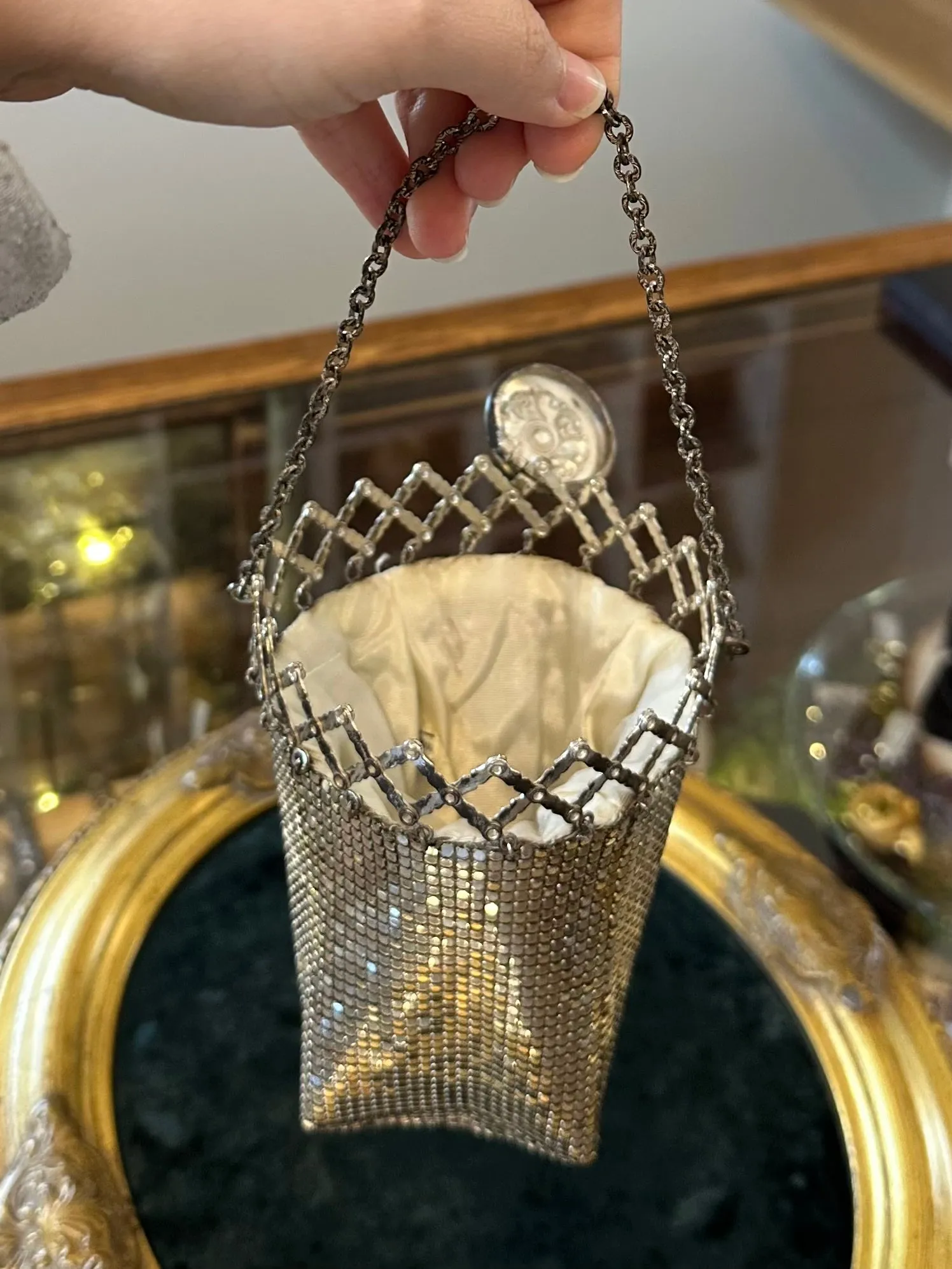 Vintage 1930s Art Deco Whiting & Davis Co. Silver Mesh Collapsible Gate Beggars Evening Bag Flapper Eveningwear
