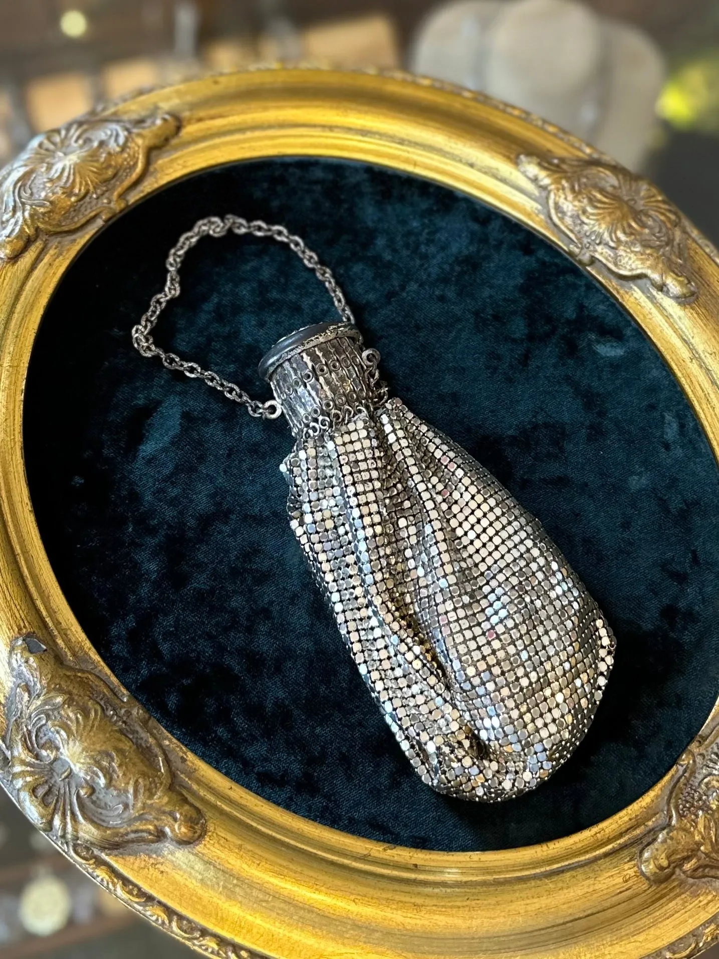 Vintage 1930s Art Deco Whiting & Davis Co. Silver Mesh Collapsible Gate Beggars Evening Bag Flapper Eveningwear