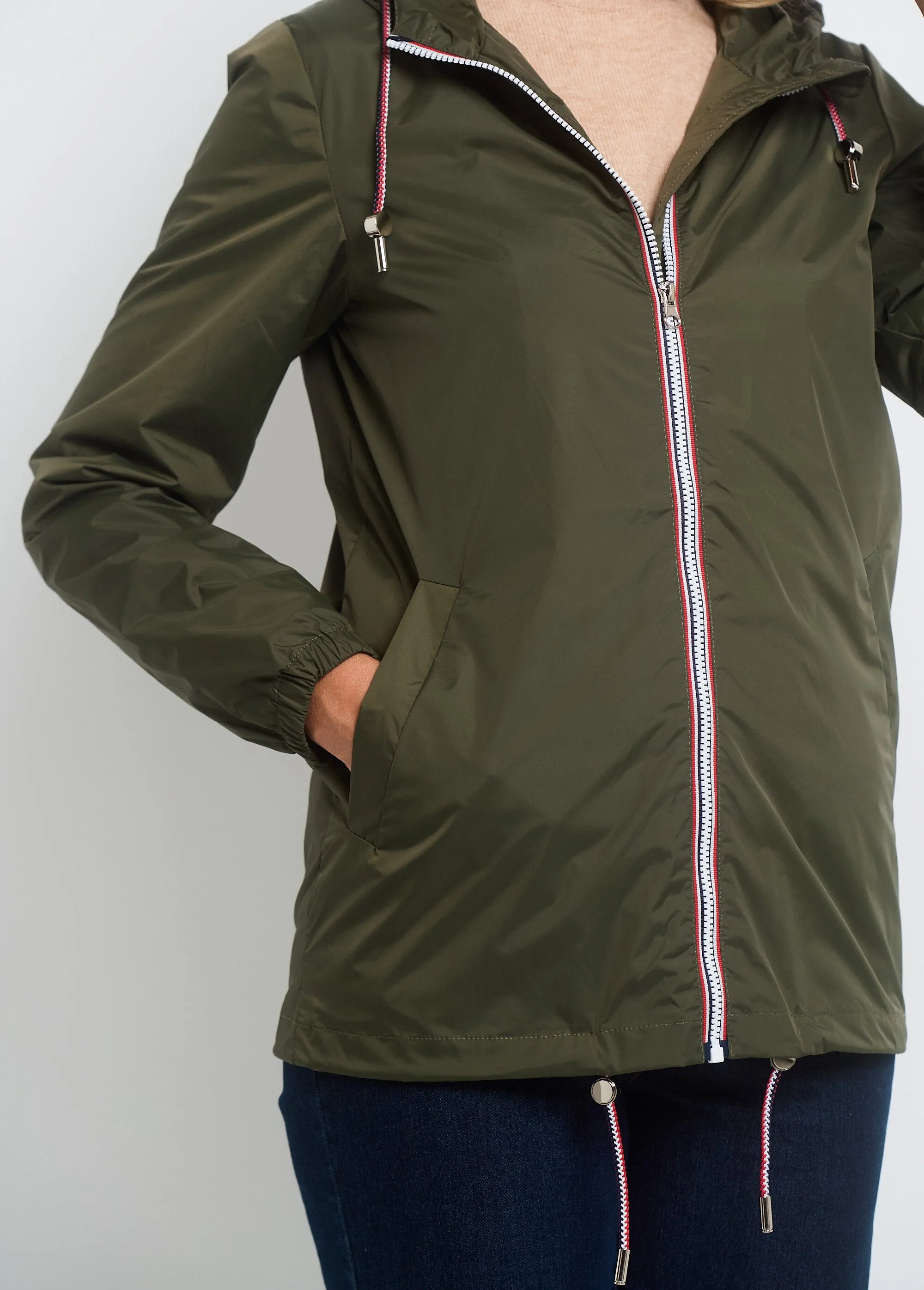 Water-repellent windbreaker with hood