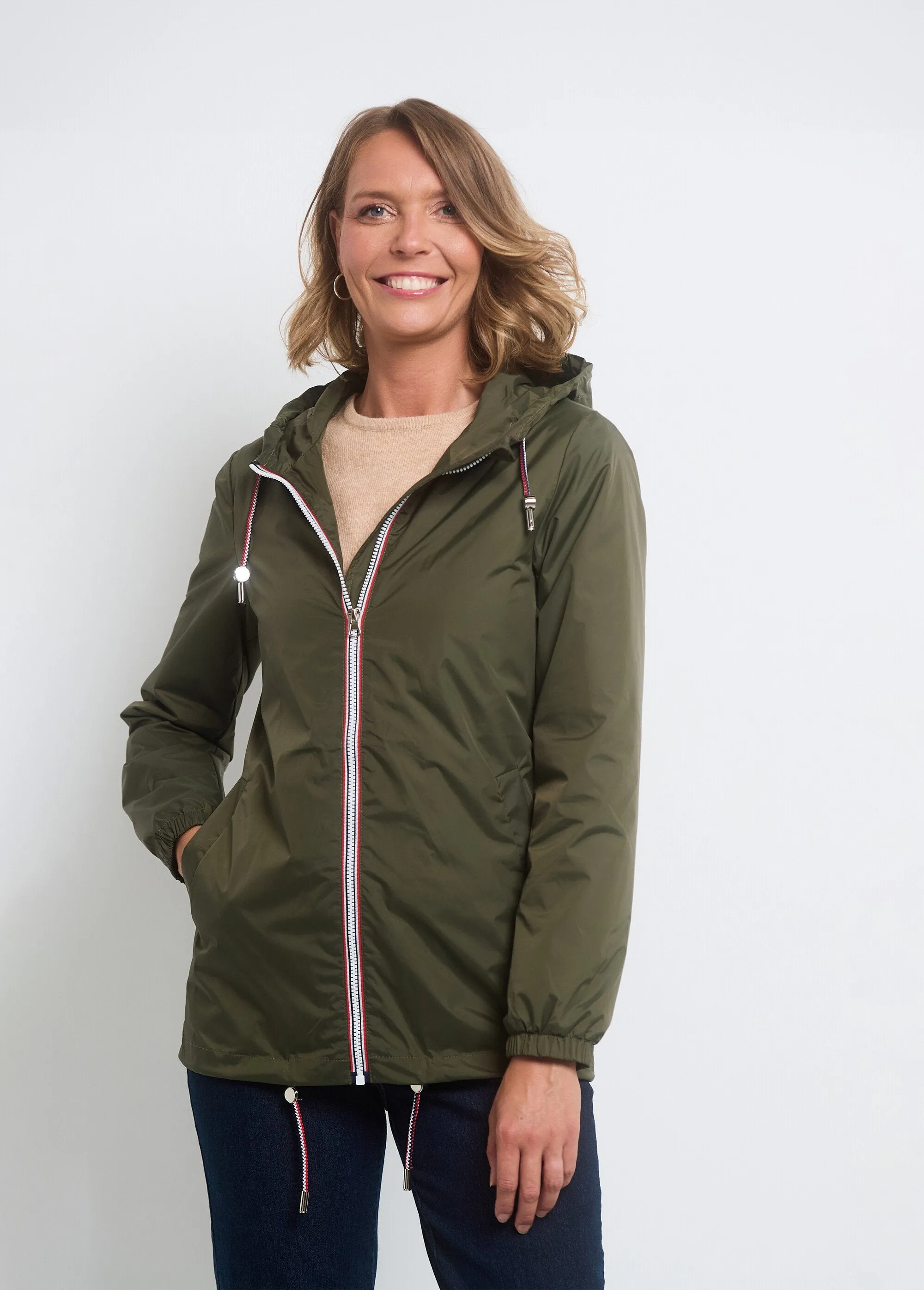 Water-repellent windbreaker with hood